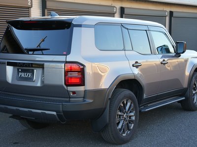 TOYOTA LAND CRUISER 250 - 6