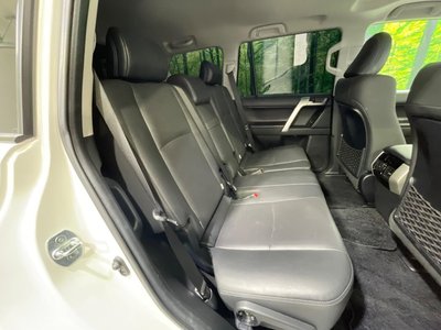 صورة 10 لـ 2023 Toyota LAND CRUISER PRADO