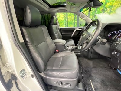 صورة 9 لـ 2023 Toyota LAND CRUISER PRADO