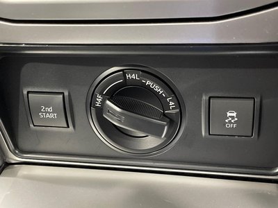 صورة مصغرة 45 لـ 2023 Toyota LAND CRUISER PRADO