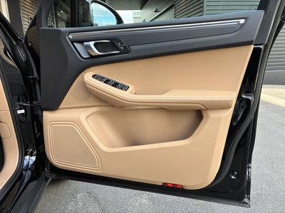صورة مصغرة 14 لـ 2019 Porsche MACAN