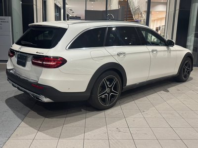 MERCEDES-BENZ E-CLASS - 4