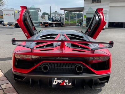 LAMBORGHINI AVENTADOR - 6