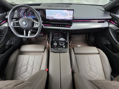 صورة 5 لـ 2024 BMW 5 SERIES