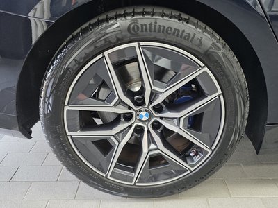 صورة 6 لـ 2024 BMW 5 SERIES