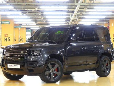 LAND ROVER DEFENDER - 4