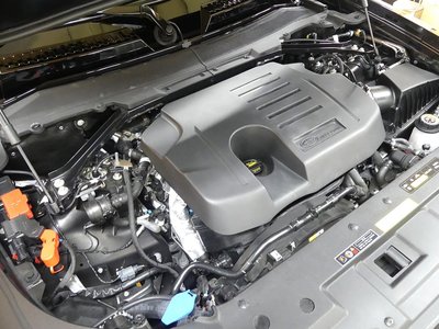 LAND ROVER DEFENDER - 7