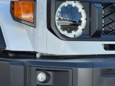 TOYOTA LAND CRUISER 70 - 7