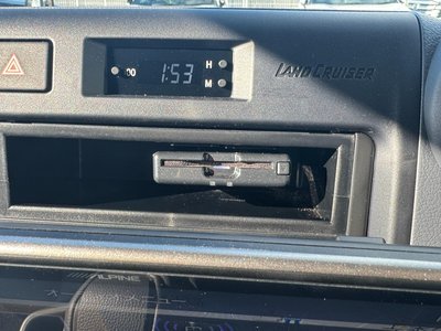 TOYOTA LAND CRUISER 70 - 4