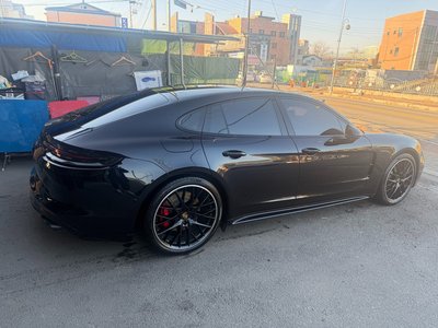 PORSCHE PANAMERA - 3