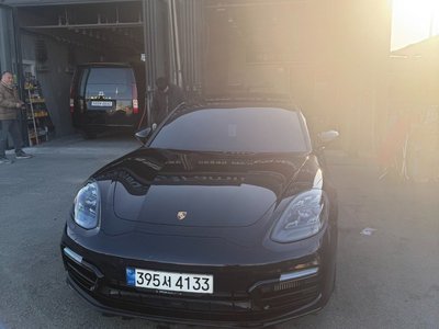 PORSCHE PANAMERA - 1