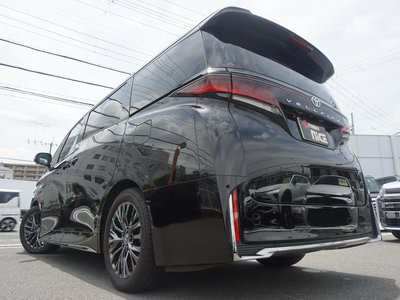 2025 Toyota VELLFIRE photo 10