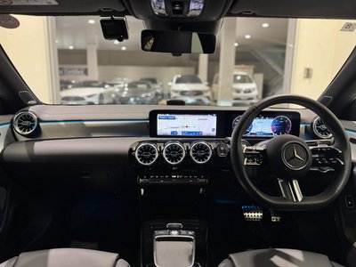 MERCEDES-BENZ CLA - 6