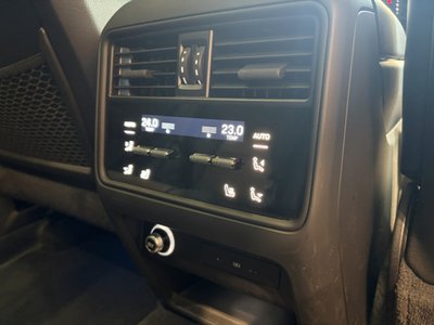 2024 Porsche CAYENNE — миниатюра 18