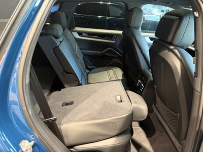2024 Porsche CAYENNE — миниатюра 17