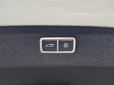 2022 Genesis G90 (RS4) — миниатюра 37
