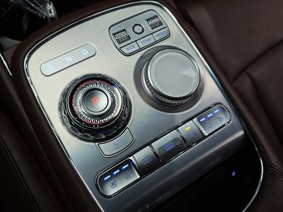 2022 Genesis G90 (RS4) — миниатюра 12