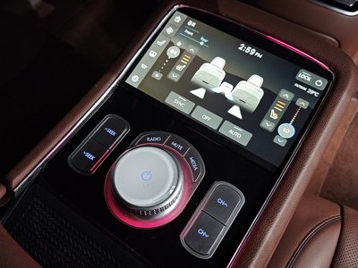 2022 Genesis G90 (RS4) — миниатюра 24
