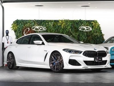 BMW 8 SERIES - 1