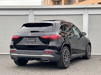 MERCEDES-BENZ GLA - 10