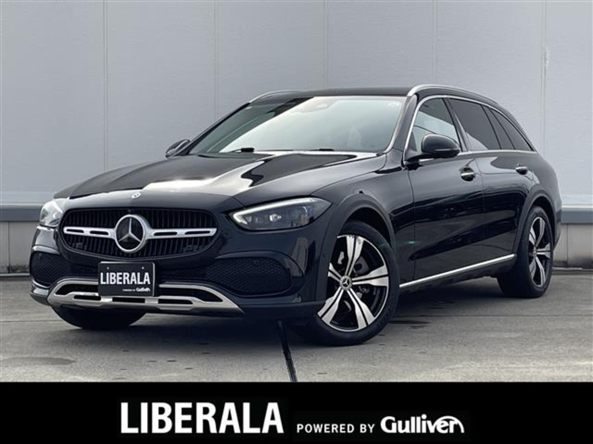 MERCEDES-BENZ C-CLASS ALL-TERRAIN - View 1