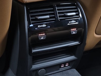 صورة مصغرة 27 لـ 2023 BMW 5 SERIES