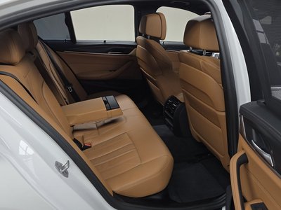 صورة مصغرة 17 لـ 2023 BMW 5 SERIES