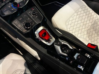 صورة مصغرة 46 لـ 2017 Lamborghini HURACAN SPYDER
