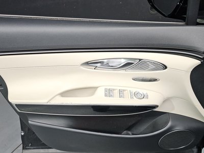 2021 Genesis GV70 thumbnail 14