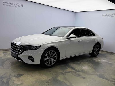 MERCEDES-BENZ E-CLASS - 1