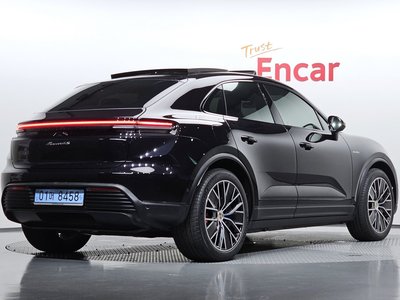 صورة 4 لـ 2025 Porsche MACAN
