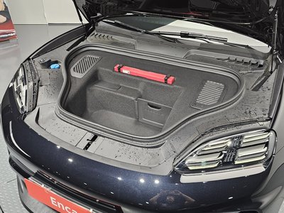 صورة 7 لـ 2025 Porsche MACAN