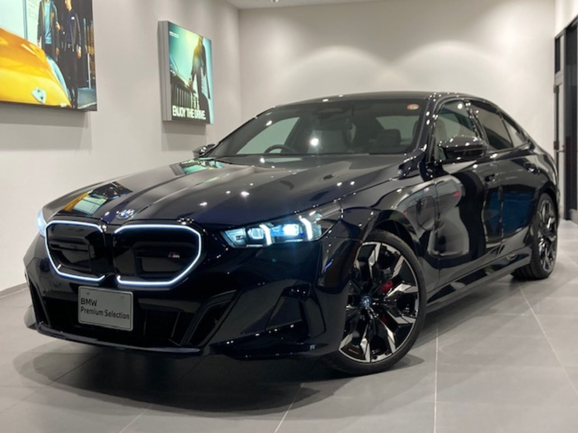BMW I5 - View 1