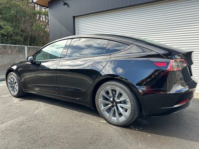TESLA MODEL 3 - 7