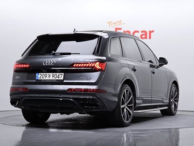 AUDI Q7 - 5
