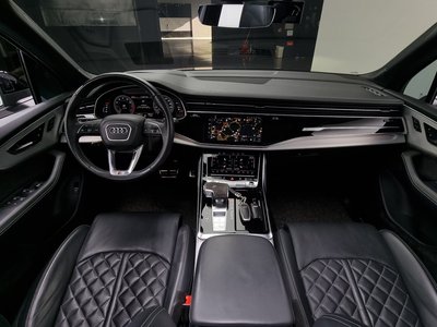 AUDI Q7 - 4