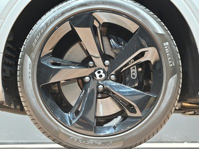 2023 Bentley BENTAYGA thumbnail 16