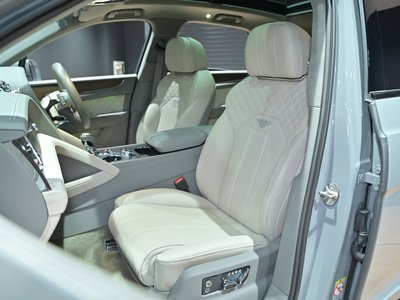 2023 Bentley BENTAYGA thumbnail 19