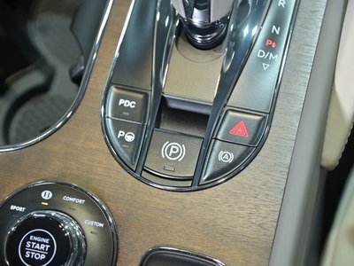 2023 Bentley BENTAYGA thumbnail 48