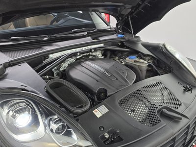 PORSCHE MACAN - 7