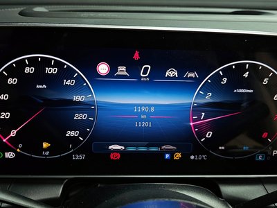 MERCEDES-BENZ GLC - 8