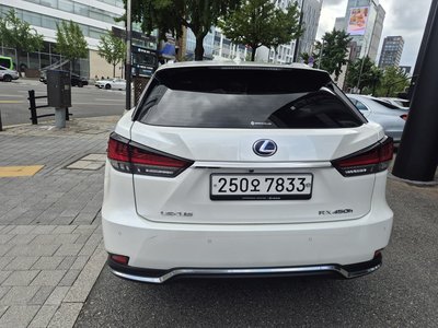 صورة 3 لـ 2020 Lexus RX