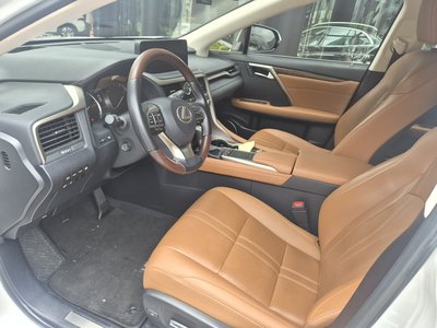 صورة 2 لـ 2020 Lexus RX