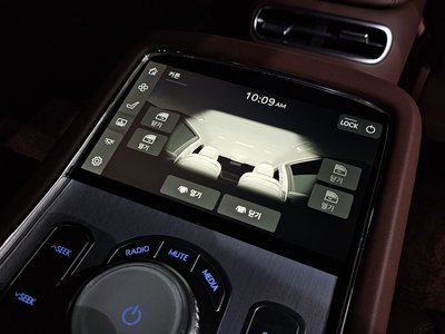 2022 Genesis G90 (RS4) thumbnail 28