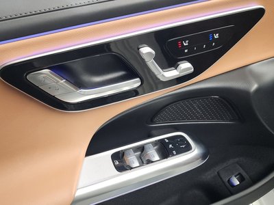 2025 Mercedes-BENZ E-CLASS 缩略图 30