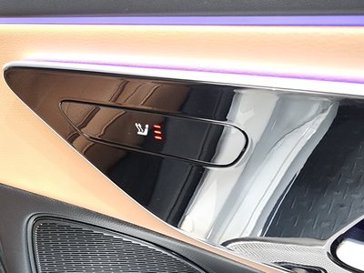 2025 Mercedes-BENZ E-CLASS 缩略图 19