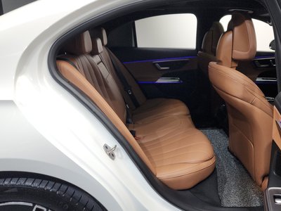 2025 Mercedes-BENZ E-CLASS 缩略图 18