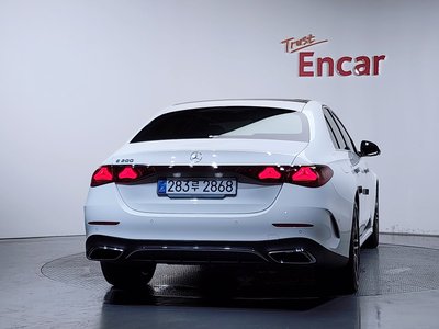 صورة 4 لـ 2025 Mercedes-BENZ E-CLASS