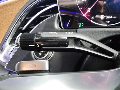 2025 Mercedes-BENZ E-CLASS 缩略图 36