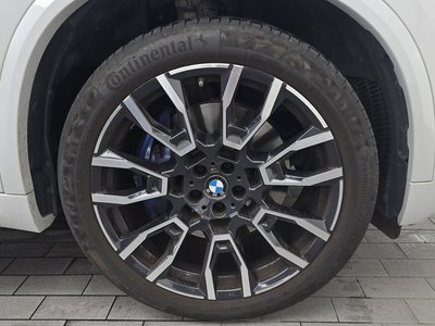 صورة 8 لـ 2025 BMW X5